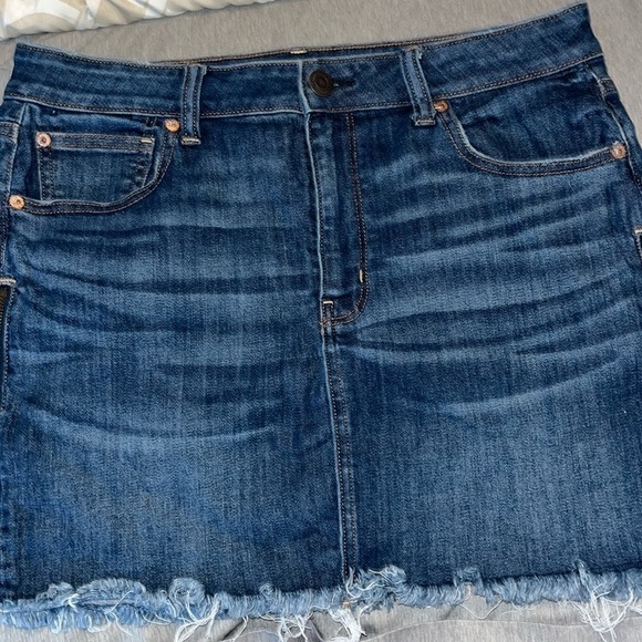 American Eagle Next Level Stretch High Rise Mini Skirt With Zipper Sides Size 14 - Picture 1 of 10